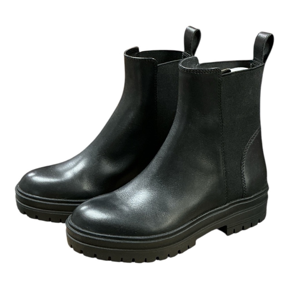 Steve Madden Black Leather Chelsea Lug Ankle Boots